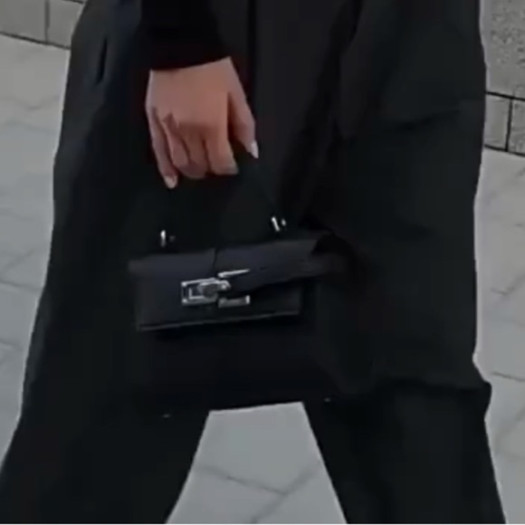 New Genuine Premium Leather Women's Bag, Niche Design Handbag with FREE twilly.. - Picture 7 of 9